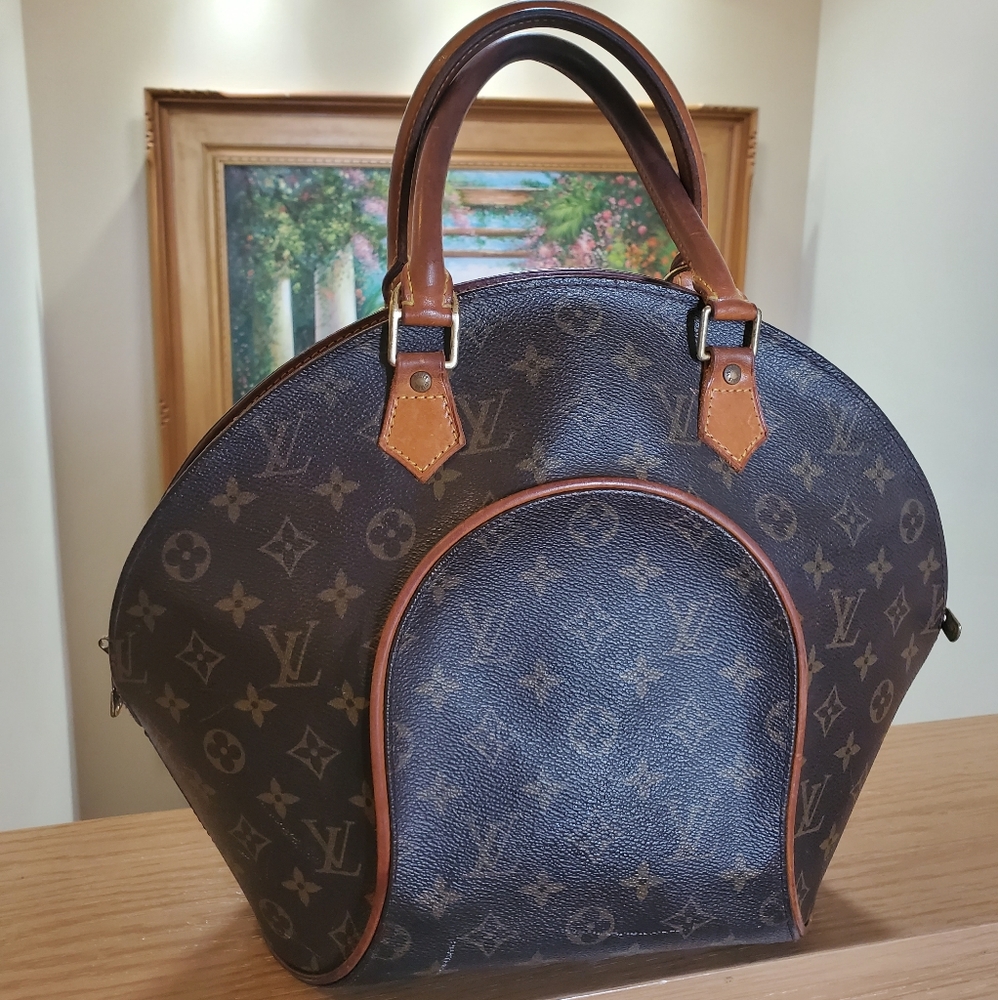 Authentic Louis Vitton